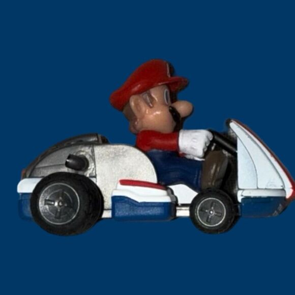 TOMY Impulse Mario Kart Pull Back Racers Surprise Pack Mario & Luigi Race Cars - Picture 4 of 11